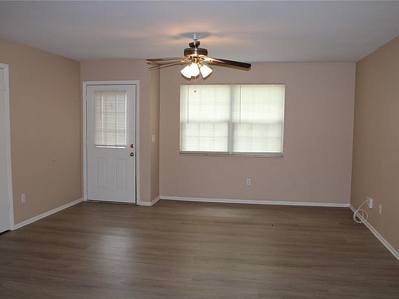 5th image of 3324 Woodland Dr