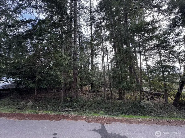 9810 Channel Drive NW, Olympia, WA 98502