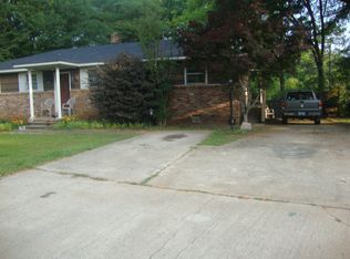 556 Lucerne Dr, Spartanburg, SC 29302