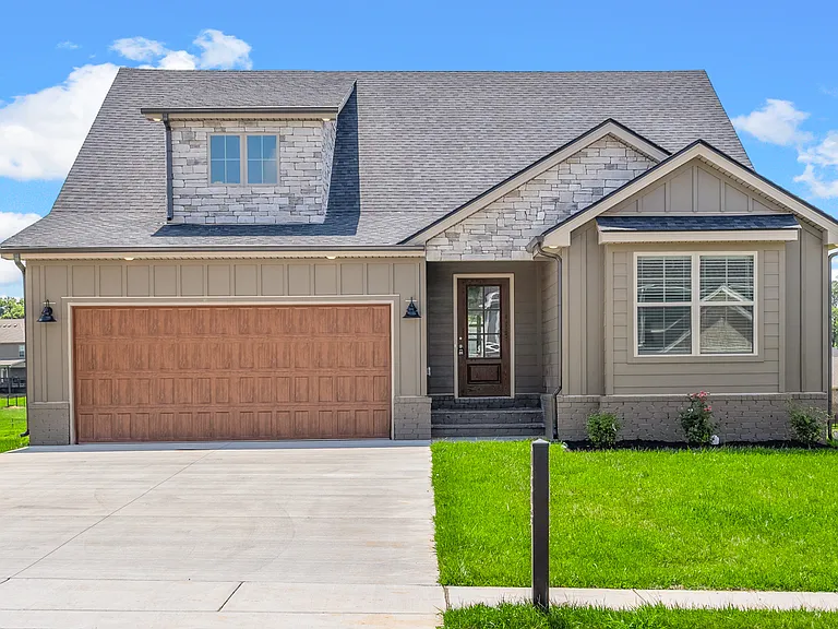 1605 Collins View Way — Photo 1