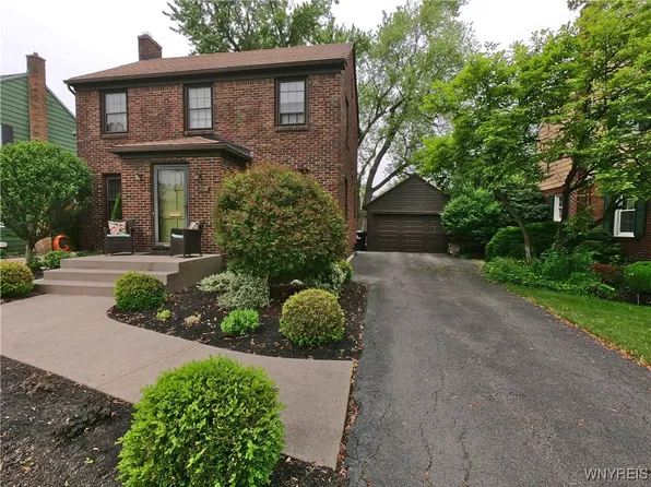 132 Southwood Dr, Buffalo, NY 14223