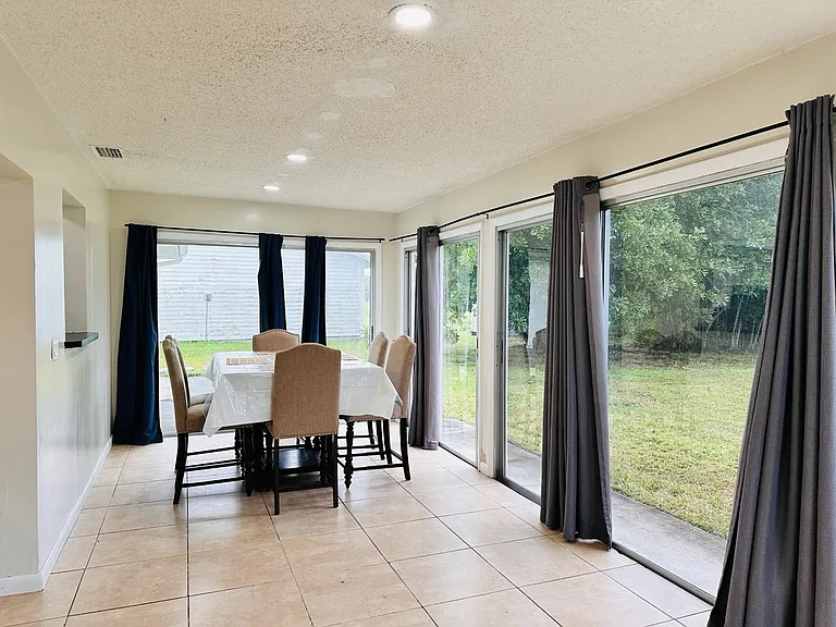 1850 SE Burgundy Ln — Photo 11