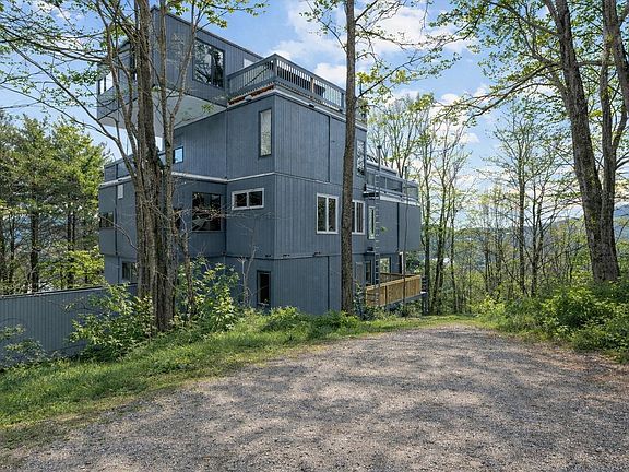 2nd image of 355 Summit Road #6