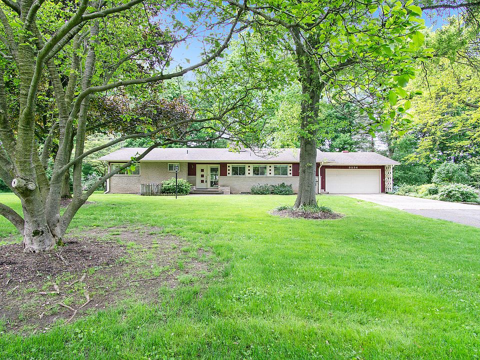 1st image of 8236 N Hillcrest Dr