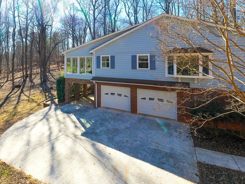 1st image of 6021 Dickson Mill Rd