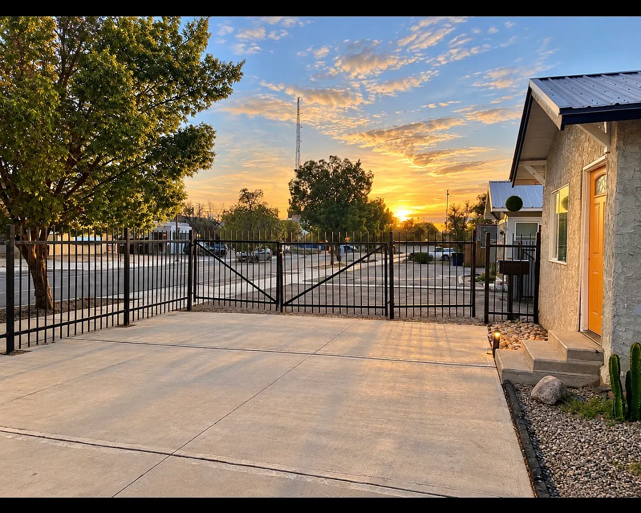 4 bed, 1450 sqft, $2,895 — Photo 4