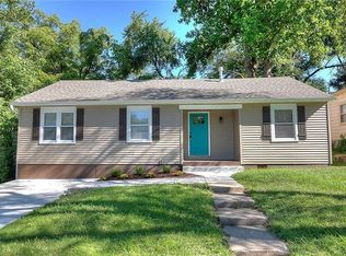 908 NE 44th St, Kansas City, MO 64116