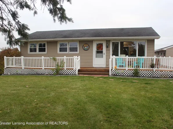 6232 E Vermontville Hwy, Potterville, MI 48876
