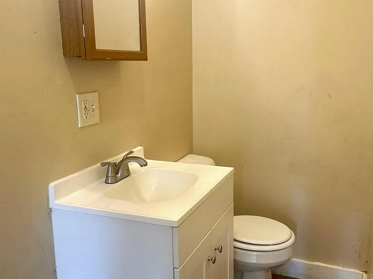 237 High St #10 — Photo 7