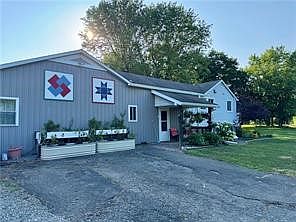 2nd image of 1975 Fitzpatrick Hill Rd