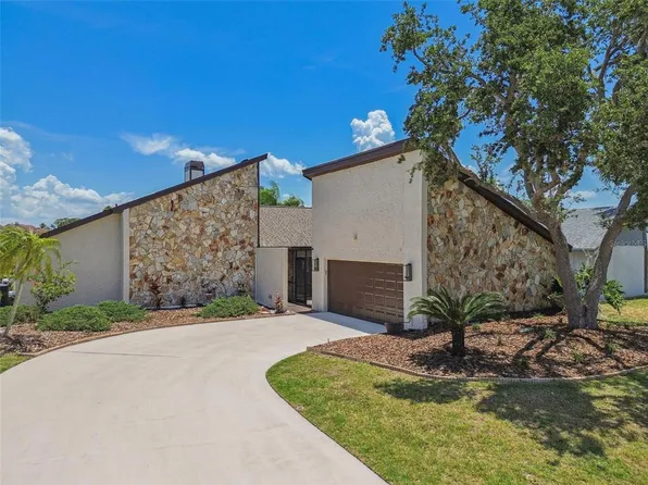 6119 Galleon Way, Tampa, FL 33615