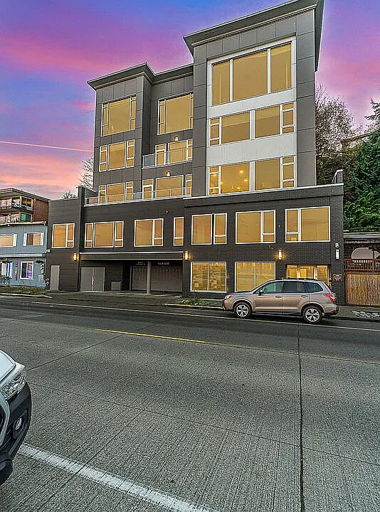 1st image of 17XX Harbor Ave SW #303