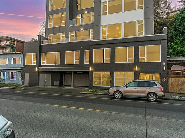 17XX Harbor Ave SW, Seattle, WA