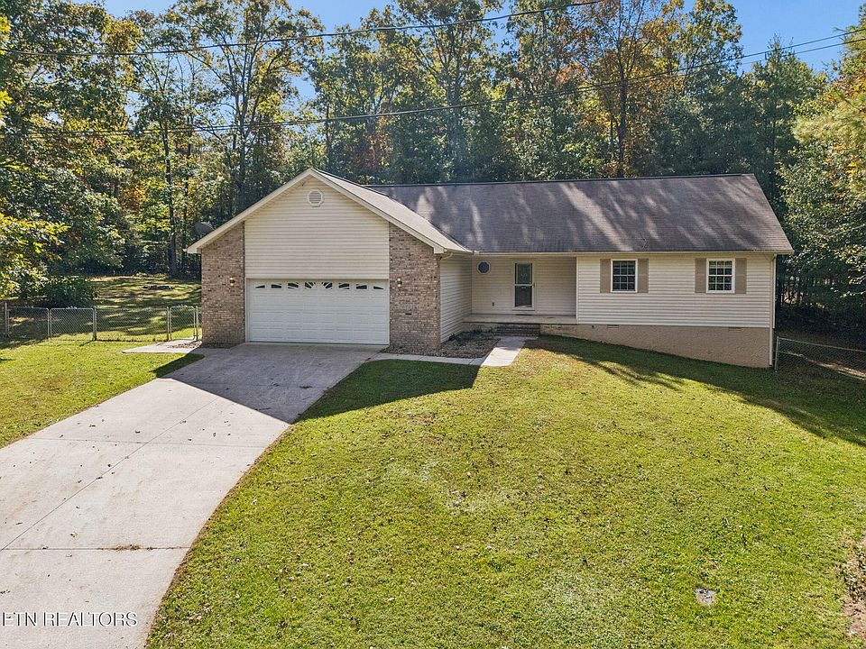 1st image of 1009 Seneca Ct