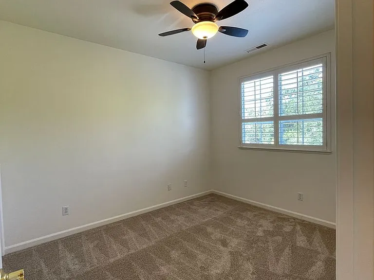 4719 Prospect Ave — Photo 25