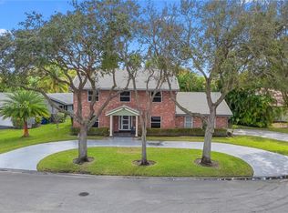 11069 Glenwood Dr, Coral Springs, FL 33065