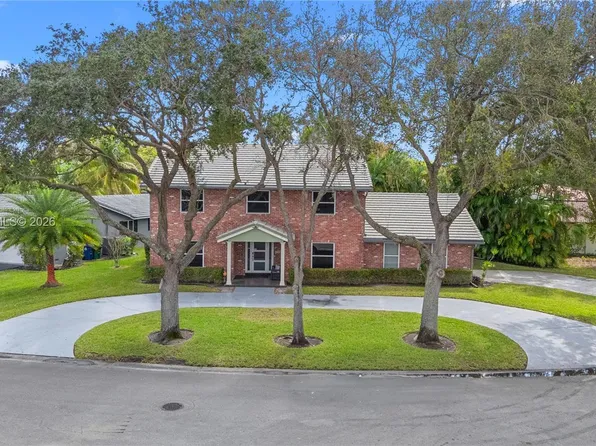 11069 Glenwood Dr, Coral Springs, FL 33065