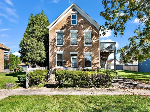 12743 Lincoln St, Blue Island, IL 60406