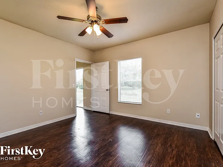 6840 Abady Ln — Photo 9