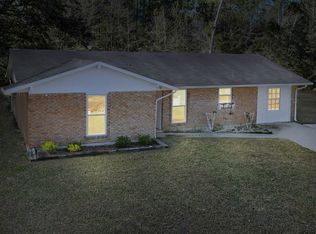 208 W Angela Cir, Gulfport, MS 39503