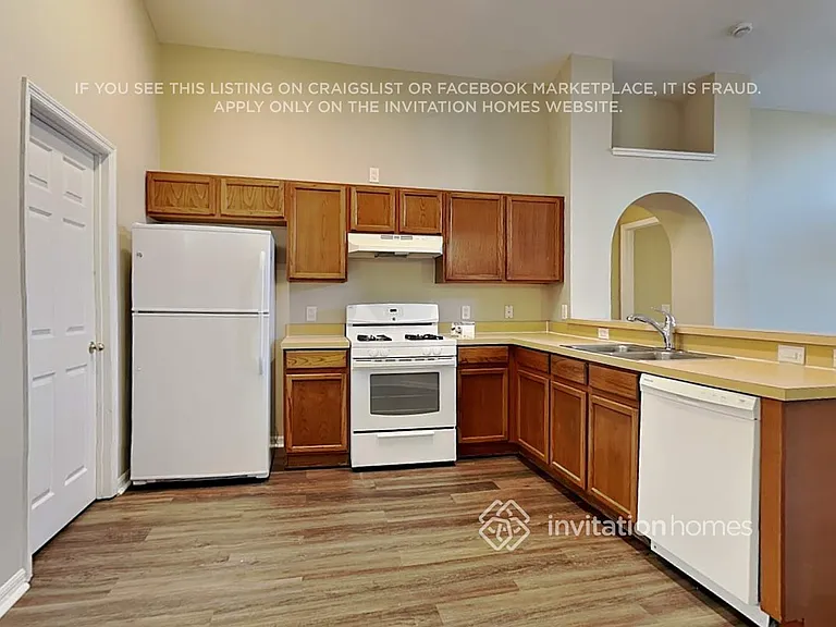 6805 Waterton Dr — Photo 13