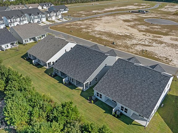 4th image of 313 Parkington Lane #86a