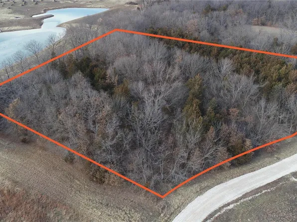 13 Oak Ave, Maywood, MO 63454