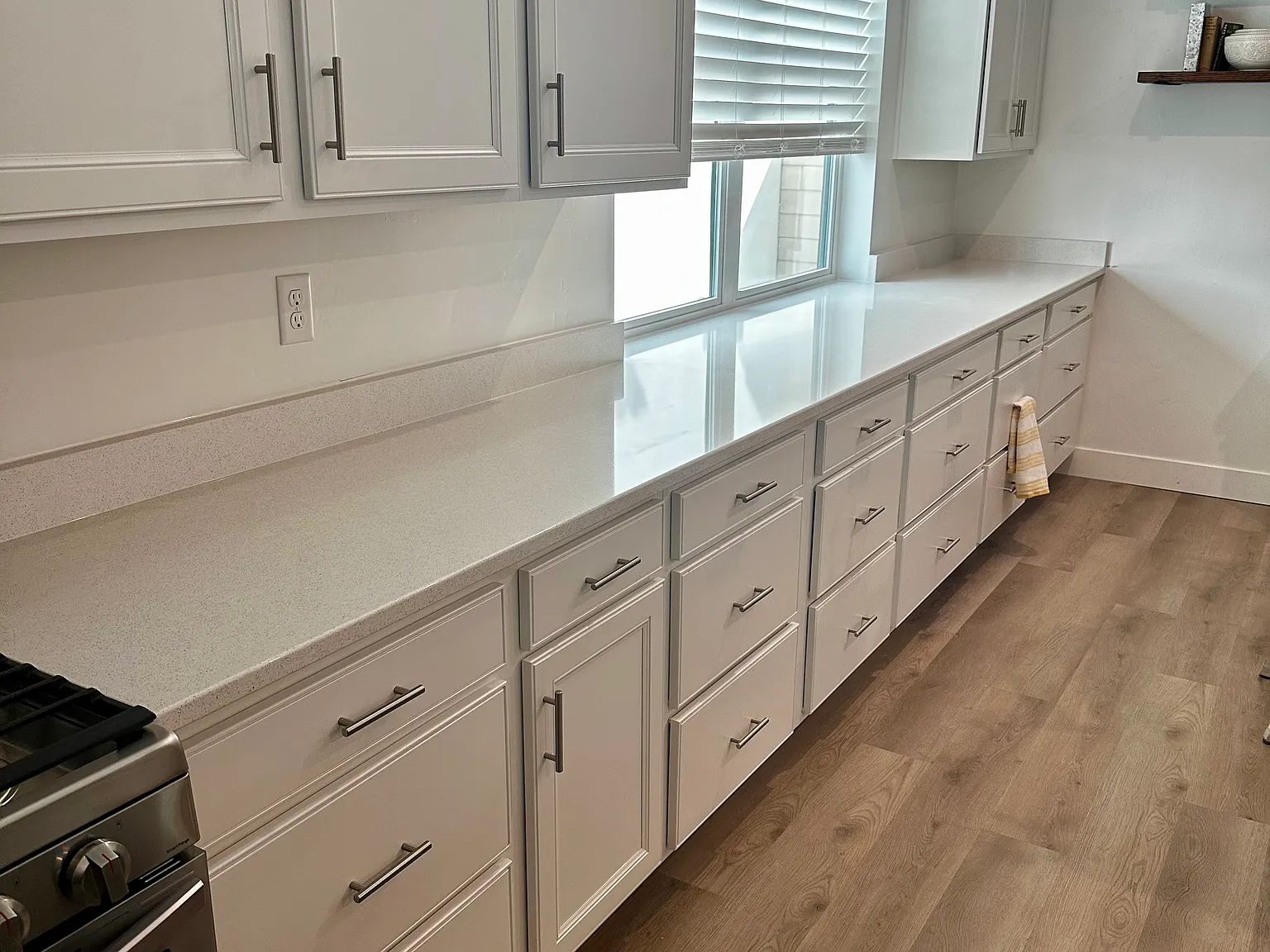 4 bed, 2322 sqft, $2,850 — Photo 4