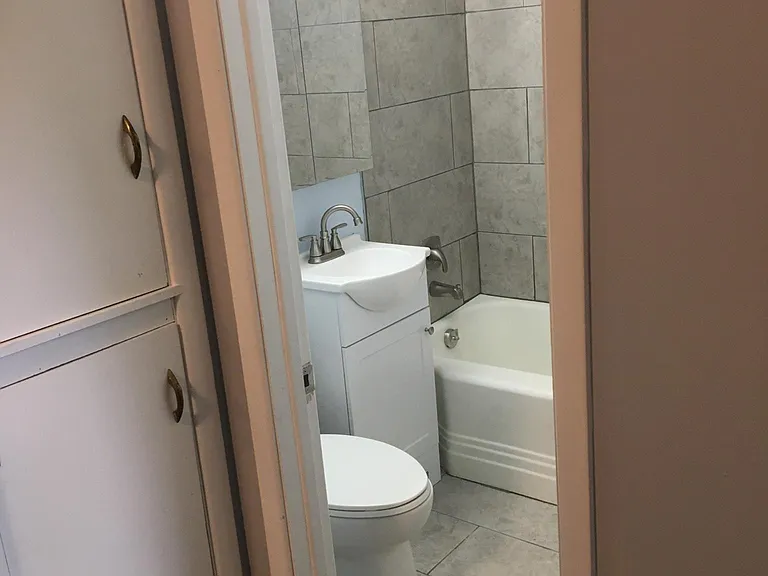 4919 Webster St #2 — Photo 7