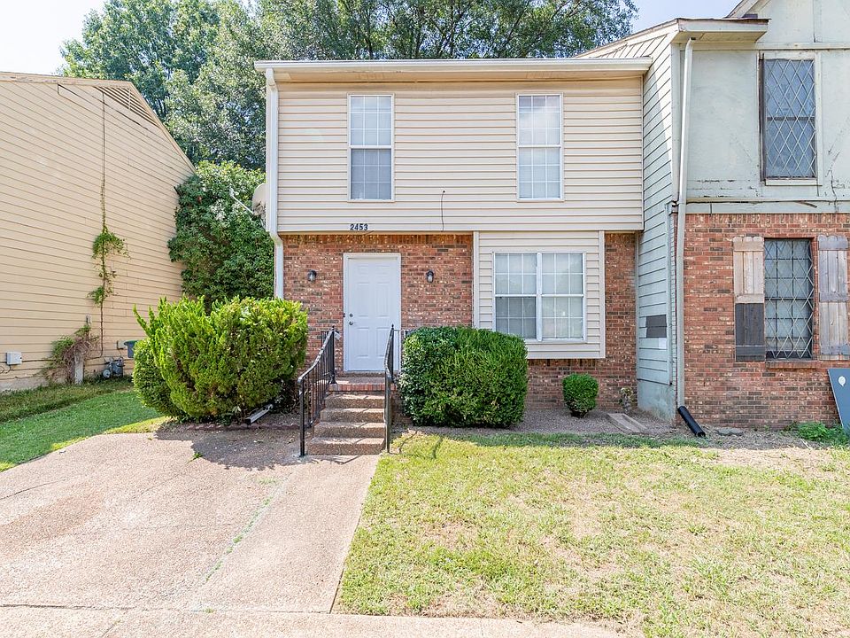 1st image of 2453 Chiswood St