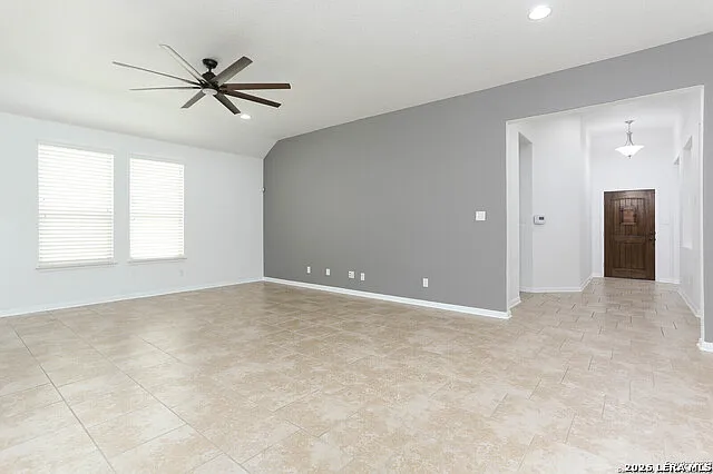 4 bed, 3.0 bath, 2109 sqft, $2,400 — Photo 4