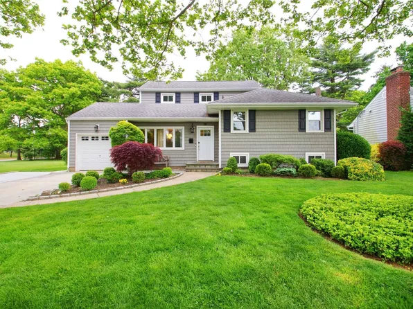 191 Wickham Road, Garden City, NY 11530