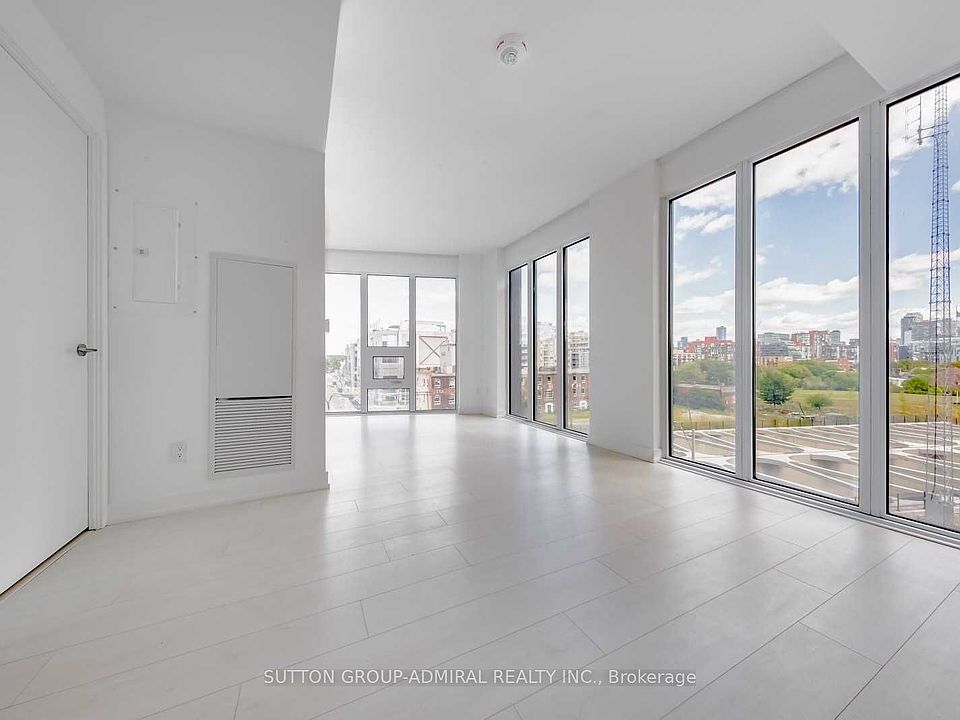 1st image of 19 Western Battery Rd #522