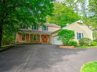 7 Brookside Ter, New Hartford, NY 13413