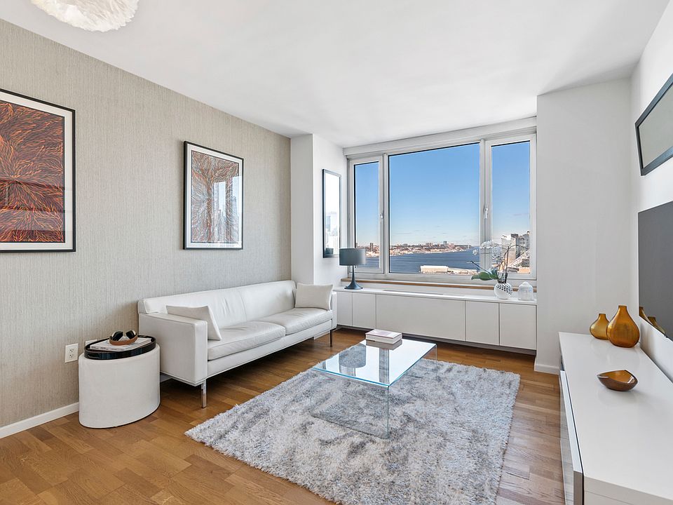 1st image of 635 W 42nd St APT 31D
