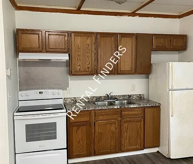 S7559 US Highway 12 #B1 — Photo 1