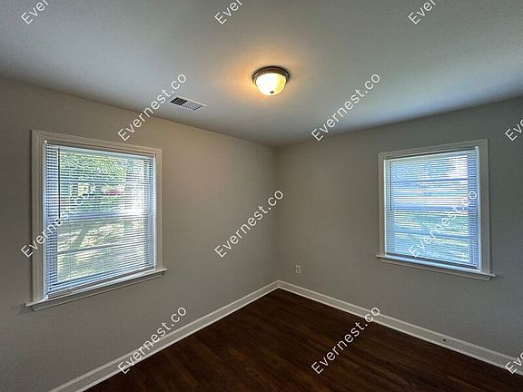 4th image of 1348 Haywood Dr