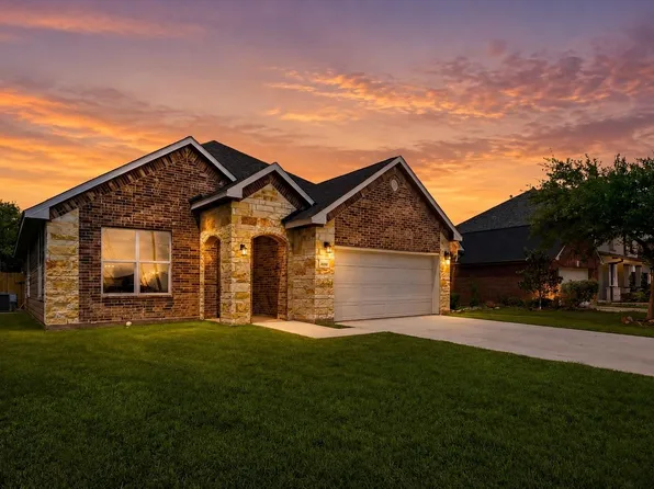 5014 E Meadow Dr, Deer Park, TX 77536