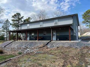 18 Goose Bay Dr, Benton, KY 42025