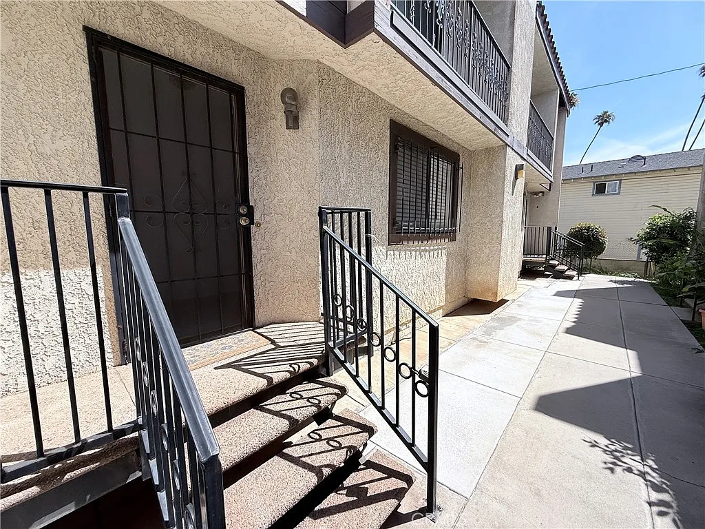 Building Photo - 1712 S 6th St #5