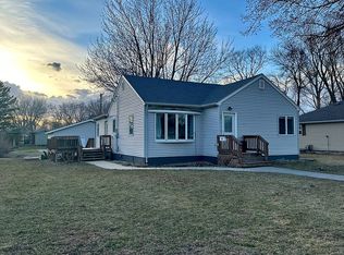 908 S 3rd St, Milbank, SD 57252