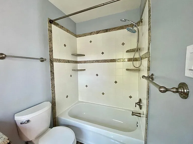 12284 Wye Oak Commons Cir — Photo 7