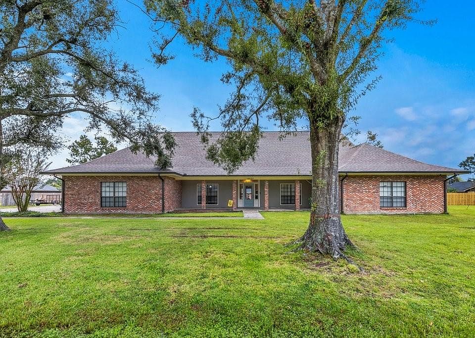 1st image of 4507 Autumnwood Ln