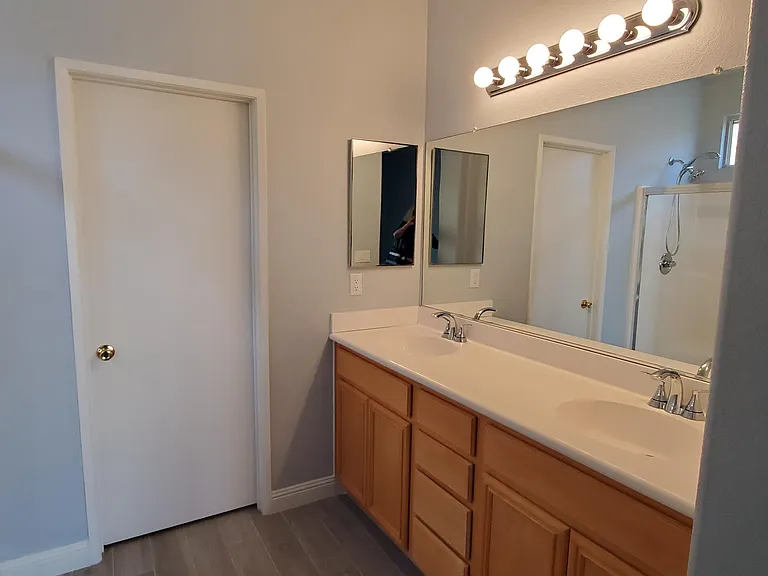 716 Summit Dr — Photo 13