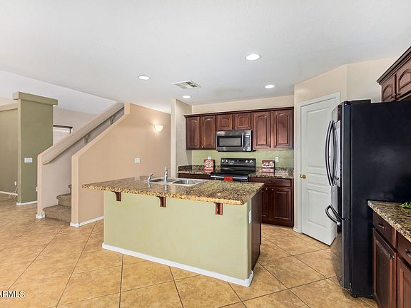 5th image of 19514 N Kari Ln