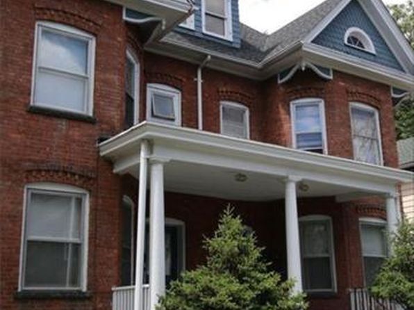 89 Downs St #1