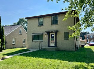 3389 S Whitnall Ave, Milwaukee, WI 53207