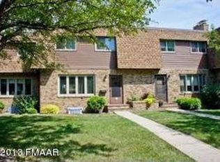 1402 E Gateway Cir S APT B, Fargo, ND 58103