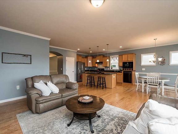 2nd image of 2514 Bloomsbury Manor Dr