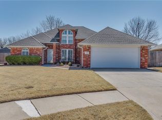 301 Portland Ct, Norman, OK 73072